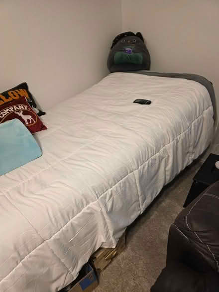 Photo of free Retractable Twin Bed (Pleasant Grove/Prairie Creek) #1