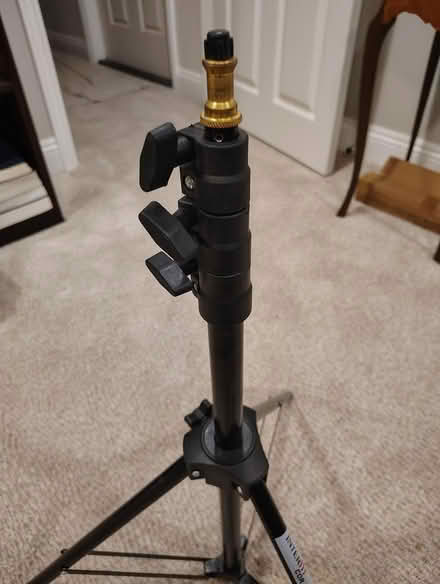 Photo of free Interfit Cor 750 tripod (Yorba Linda) #3
