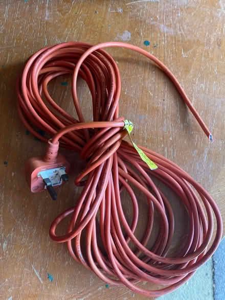 Photo of free Extension cable/lead (Feltham TW14) #1