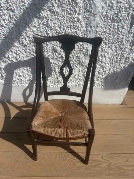 Photo of free wooden chair with woven seat (New Barnet EN5) #1