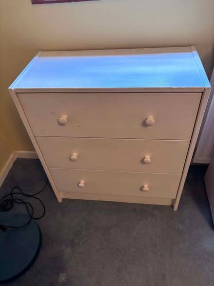 Photo of free Small chest of drawers (East Dulwich SE22) #1