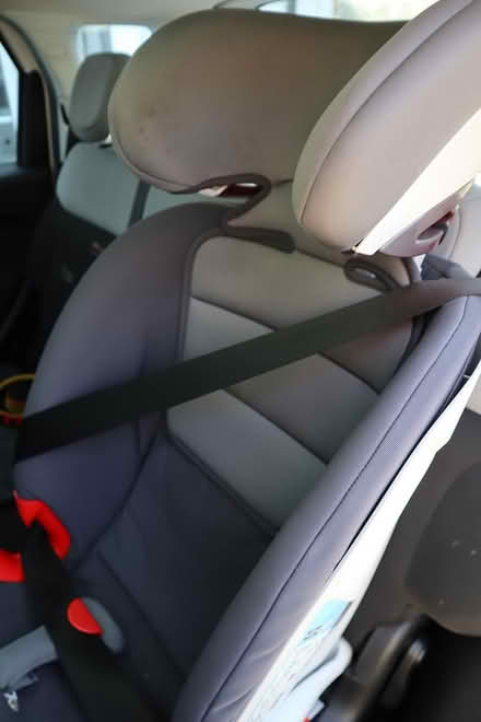 Photo of free Child car seat (Hanwell W7) #1