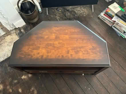 Photo of free Tv stand (Se25) #2