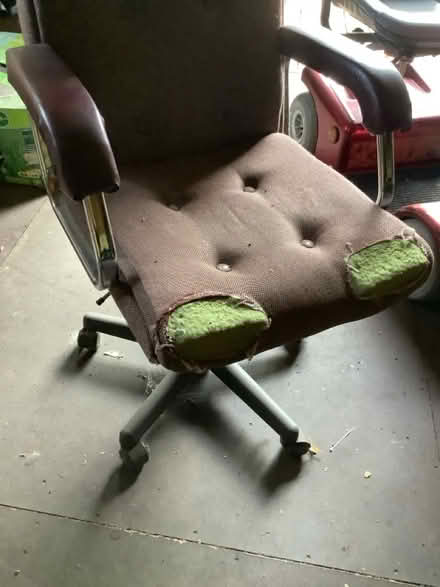 Photo of free Large, computer armchair on wheels (Holmeswood L40) #2