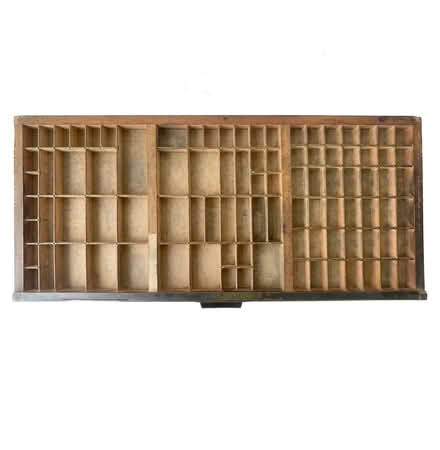 Photo of small shelf, trinket shelf (west norwood SE27) #1