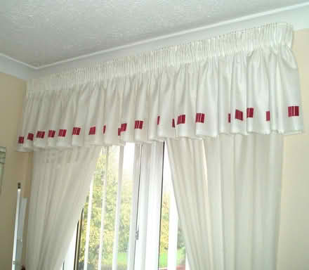 Photo of free curtain & valance rails (Gilmerton EH17) #2