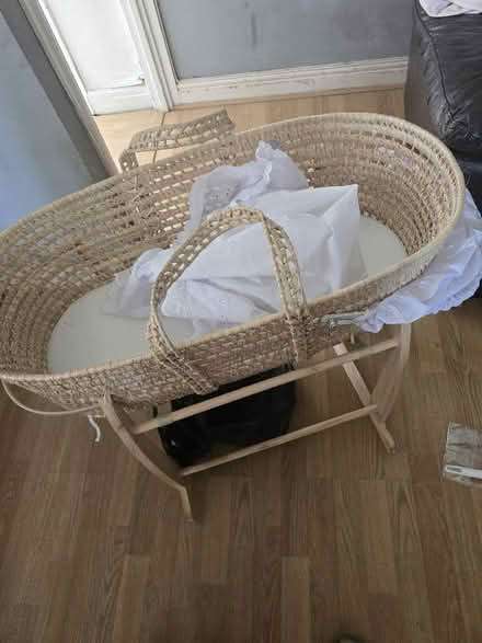 Photo of free Moses basket baby (Sunny Hill DE23) #1
