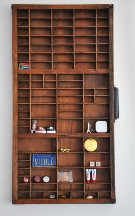 Photo of small shelf, trinket shelf (west norwood SE27) #2