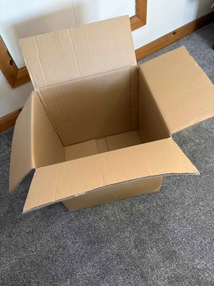 Photo of free Large sturdy cardboard box (Ashford, Surrey TW15) #1