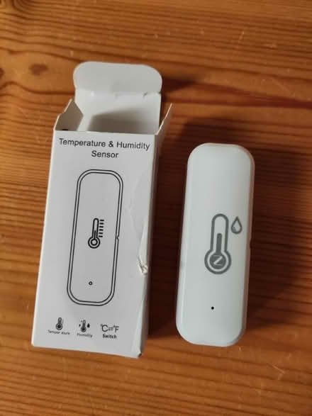 Photo of free Tuya Zigbee Thermometer (Milton PO4) #1