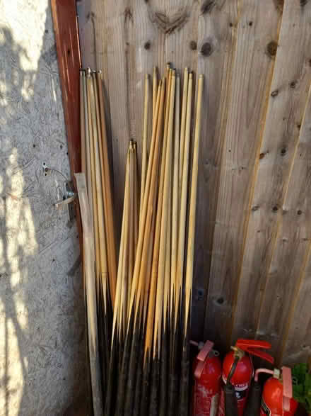 Photo of free 28 pool cue (Shepshed LE12) #3