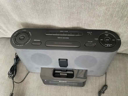 Photo of free SONY Dream Machine ICF-C1iPMK2 (BS165) #2