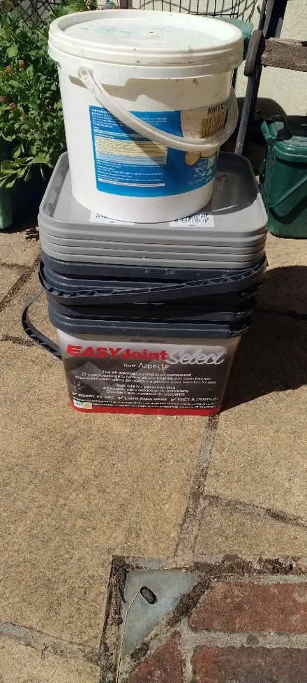 Photo of free Plastic tubs with lids (Kennington OX1) #1