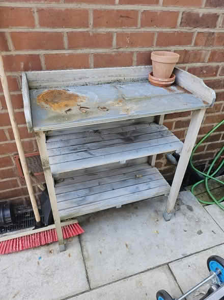 Photo of free X2 garden potting station (Swinton M27) #1