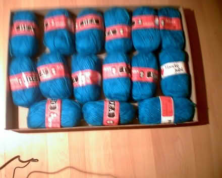 Photo of free Yarn (Queen/Rutherford in Brampton) #3