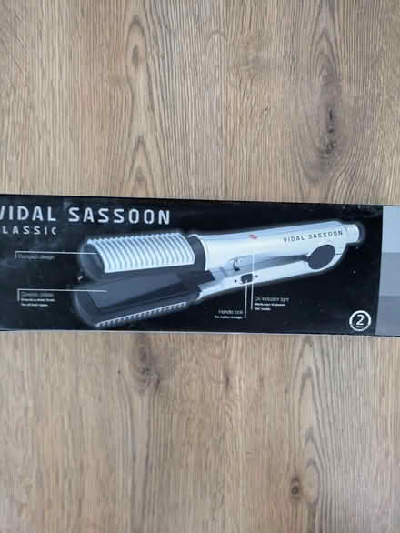 Photo of free Vidal Sassoon ceramic straightener (Broughton CH4) #1
