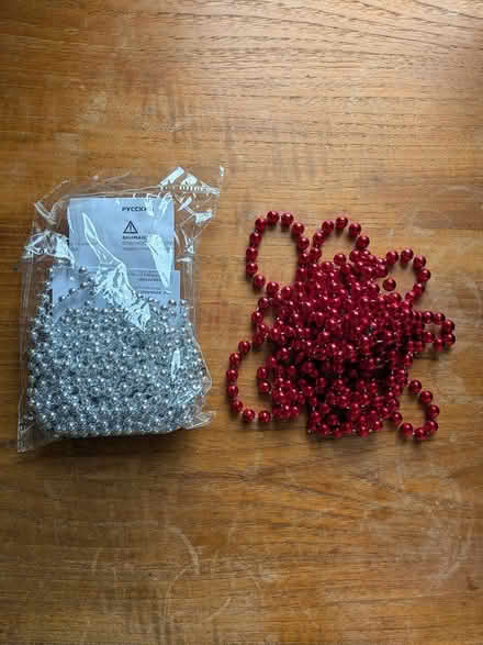Photo of free garland (Old Ottawa south) #1