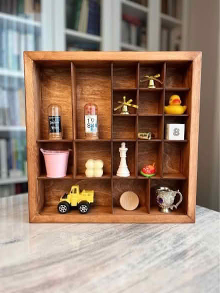 Photo of small shelf, trinket shelf (west norwood SE27) #3