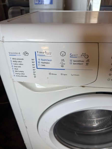 Photo of free Indesit washer dryer (Hittisleigh Devon EX6) #2