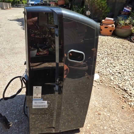 Photo of free LG brand Room Air Conditioner (94041) #4