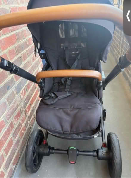 Photo of free Nuna mix pushchair (Shepherds Bush W11) #3