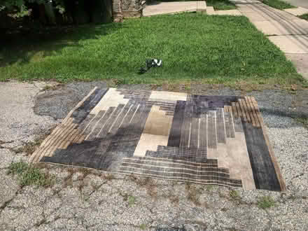Photo of free Rug GentlyUsed slight fading barely (Yeadon/Lansdowne Borough) #2