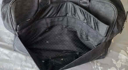 Photo of free Givenchy Leather Holdall (Lower Place OL16) #4