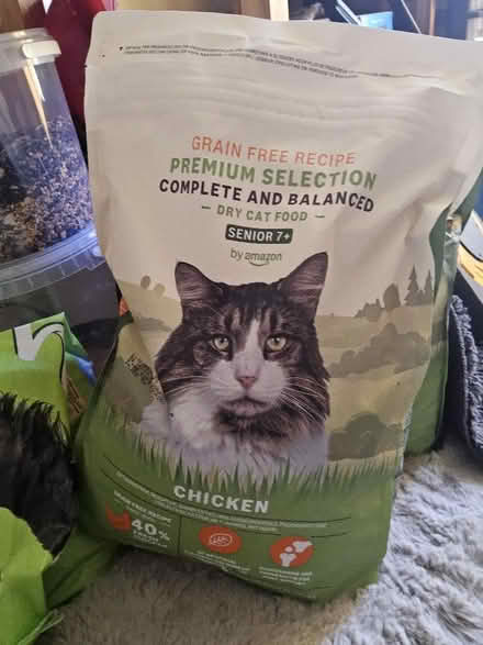Photo of free Dry cat food 2 large bags 1 open (Putnoe MK41) #2