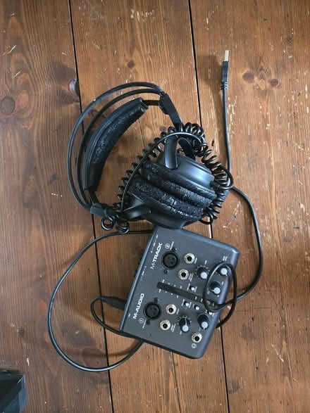 Photo of free Headphones and sound card (Eastville BS5) #1