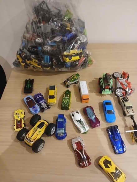 Photo of free Assorted Cars (Abingdon, OX14.) #1
