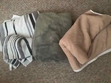 Photo of free 4 towels (Brentry BS10) #1