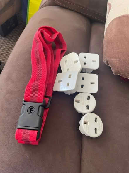Photo of free European plugs + case. Alt (B32 Bartley Green) #2
