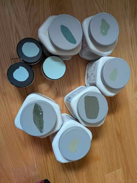 Photo of free green and blue paint (Old Ottawa south) #1