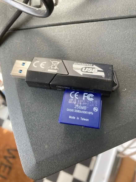 Photo of free USB SD Card Reader (Filton BS34) #1