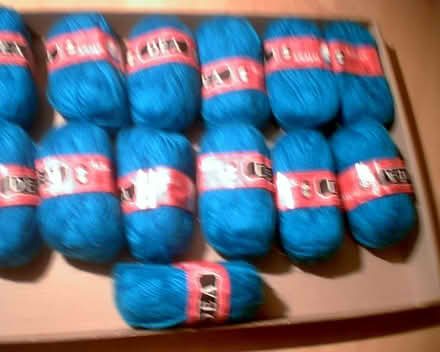 Photo of free Yarn (Queen/Rutherford in Brampton) #1