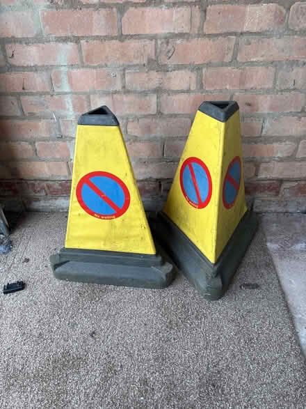 Photo of free No waiting signs (Harborne B15) #1