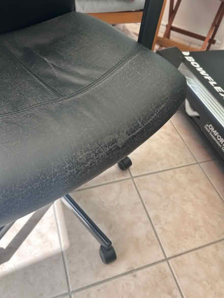 Photo of free Black Office Chair (DA2) #4