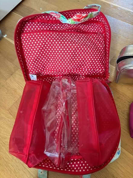 Photo of free 3 sponge / make up bags (Widcombe BA2) #2