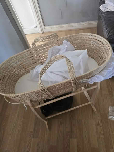 Photo of free Moses basket baby (Sunny Hill DE23) #2