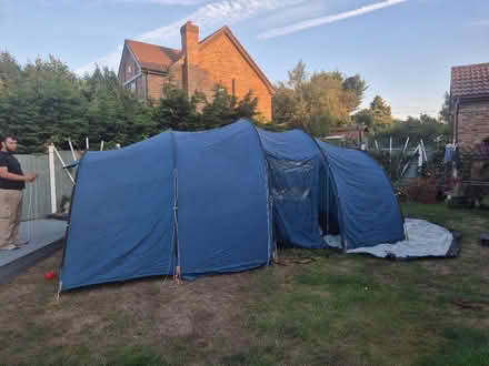 Photo of free 8 man tent (Ll29 6dl) #1