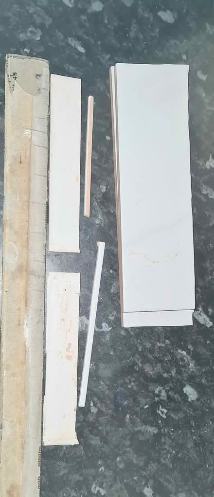 Photo of free White tile and offcuts, various (Hackney E8) #2