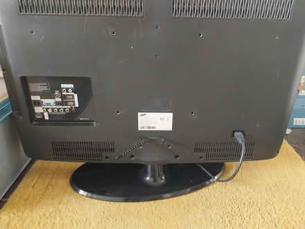 Photo of free Samsung TV and remote control (Leytonstone, E11) #4