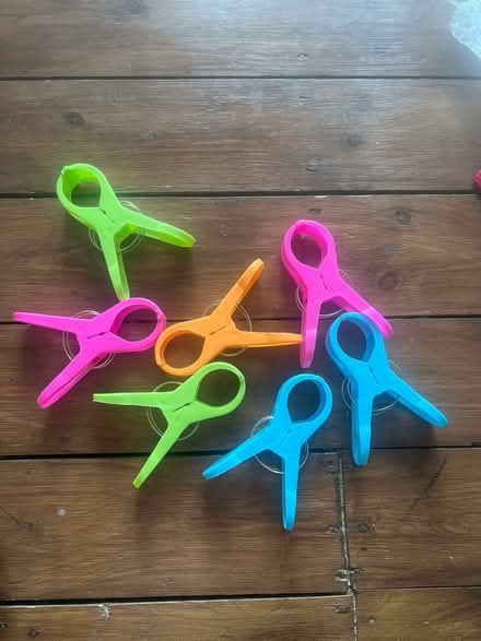 Photo of free XL holiday pegs (SE14, Nunhead) #1