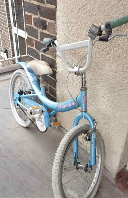 Photo of free Girl's Bicycle (Croydon CR0) #2