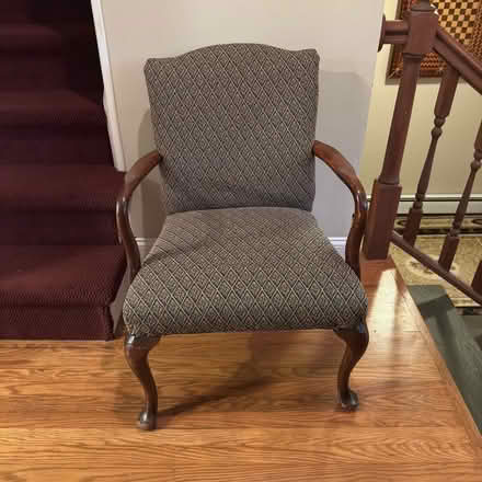 Photo of free Antique chair (Downingtown off 113) #1