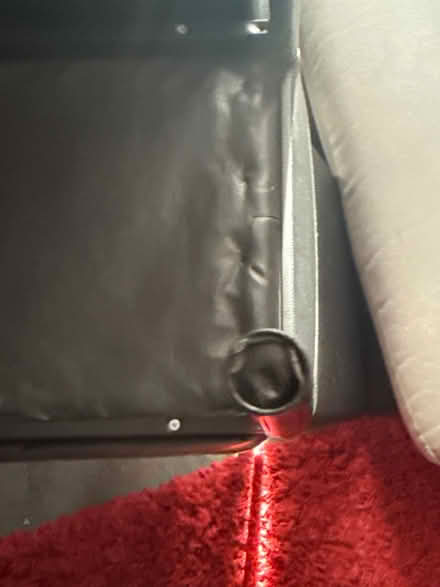 Photo of free Black dining glass table 140cm x 80cm x 75cm (Finsbury Park N4) #3
