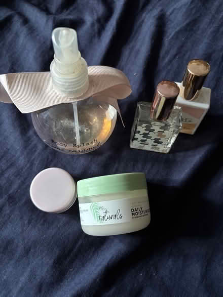 Photo of free Small perfumes and moisturizer (Plaistow E13) #1