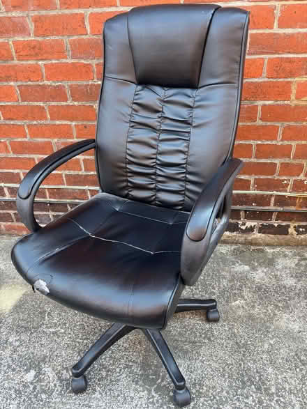 Photo of free Office chair (Pudsey LS28) #1