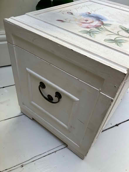 Photo of free wooden box (University Area RG1) #2