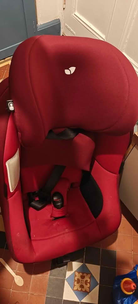 Photo of free Used Joie 360 Spin ISOFIX Car Seat (Costorphine EH12) #1